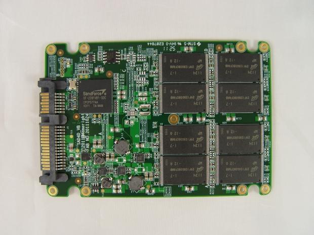 MemoRight FTM Plus Slim 7mm 240GB Solid State Drive Review 11