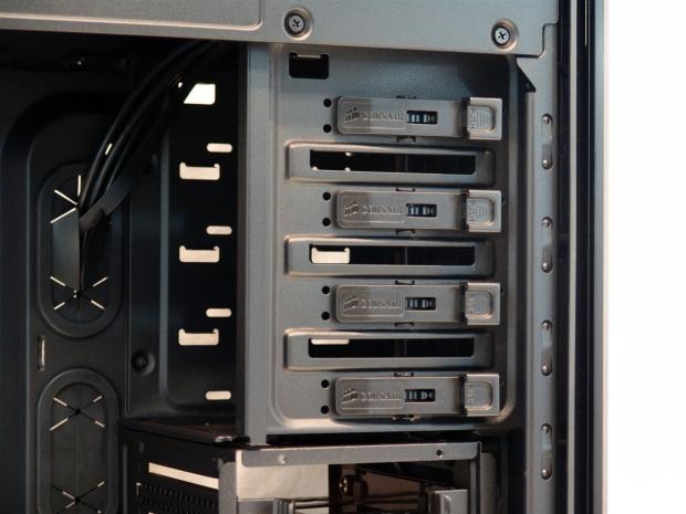 Corsair Obsidian 550D Mid-Tower Chassis Review 21