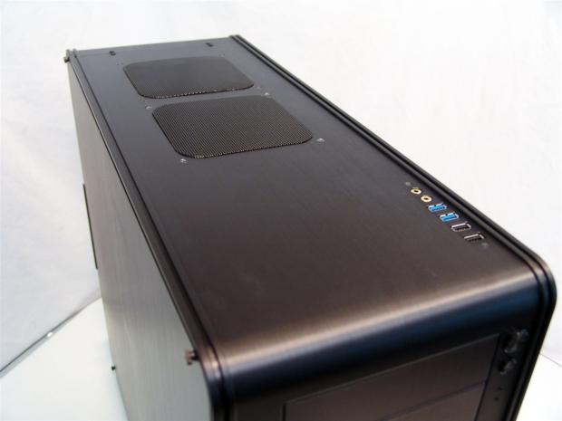 Cubitek HPTX ICE Frozen Solid Chassis Review 09