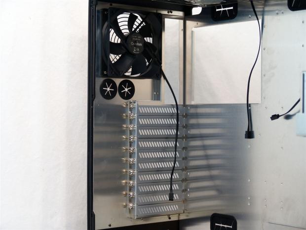 Cubitek HPTX ICE Frozen Solid Chassis Review 19