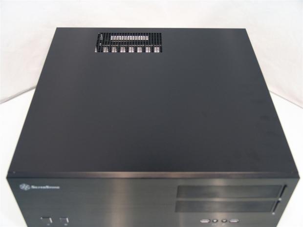 SilverStone Grandia SST-GD08B HTPC Chassis Review 12