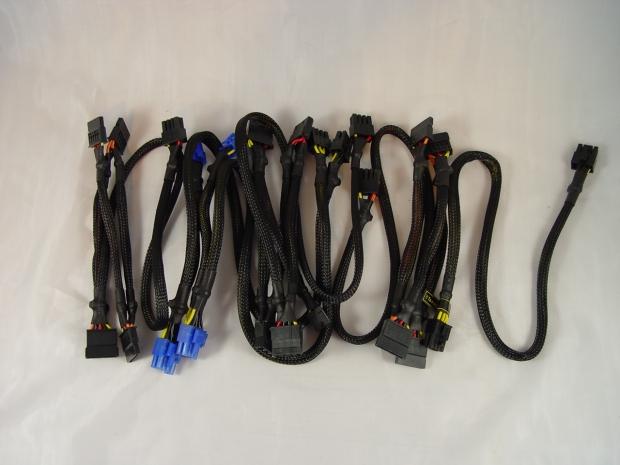 VisionTek 700-watt Modular Series Power Supply Review 17