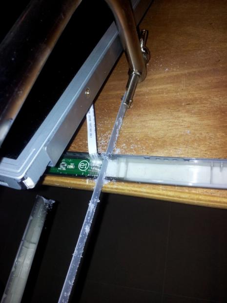 Alienware OptX AW2310 23-inch Monitor De-bezel Modification Guide 13