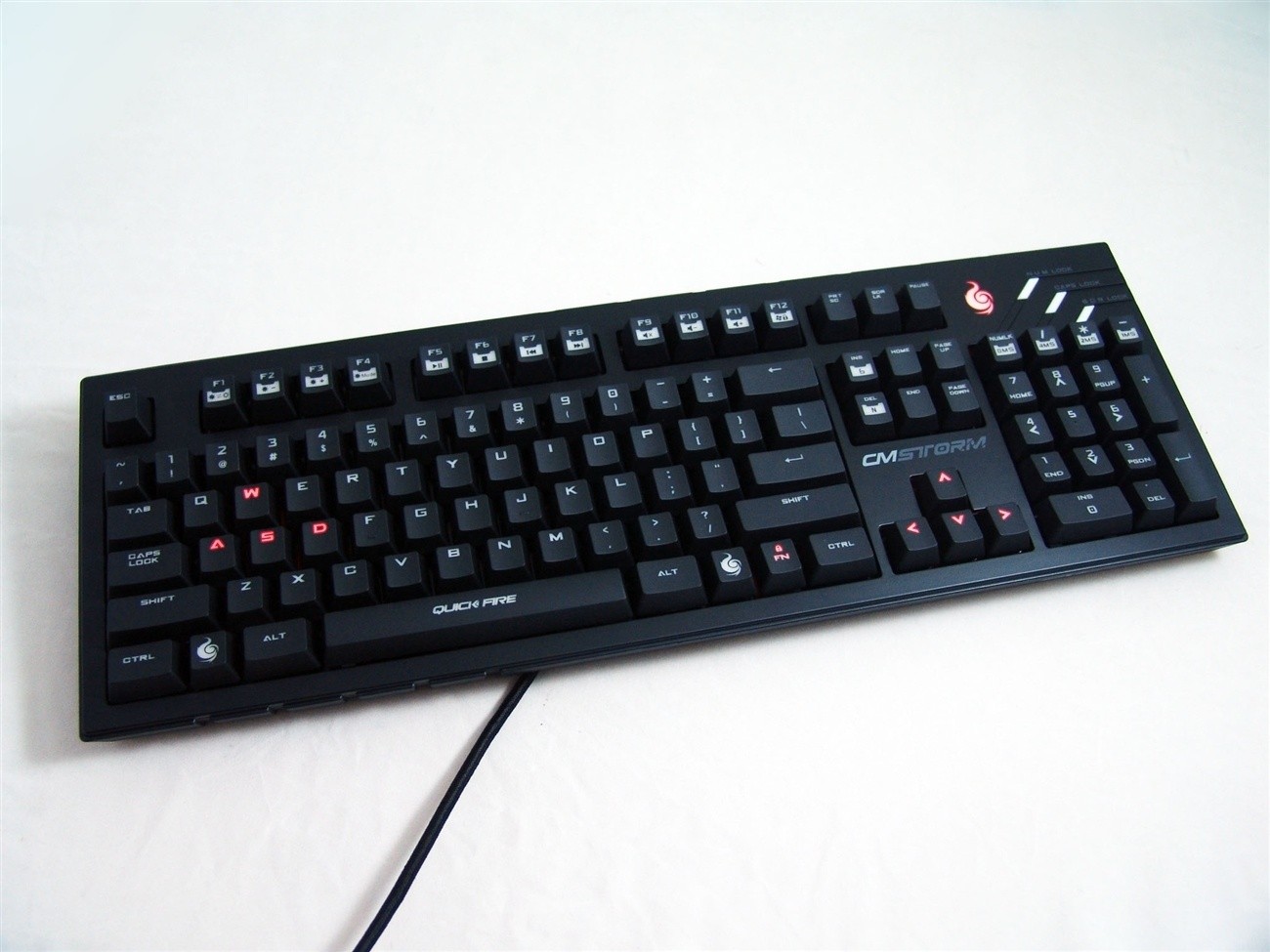 Tag et bad lobby trojansk hest CM Storm QuickFire Pro Mechanical Gaming Keyboard Review