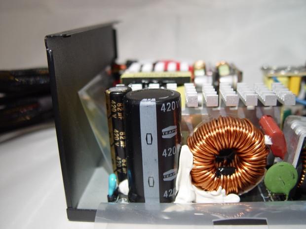 Xigmatek Tauro 700-watt Power Supply Review 21