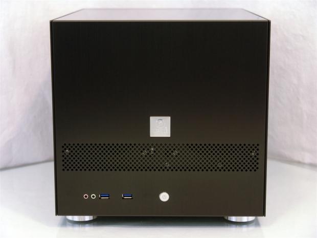Lian Li PC-V355-B Mini Tower Chassis Review 07