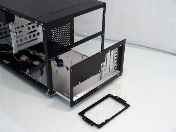 Lian Li PC-V355-B Mini Tower Chassis Review 13