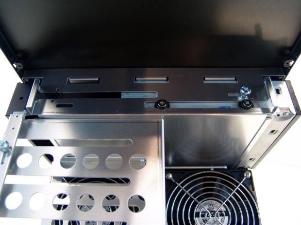 Lian Li PC-V355-B Mini Tower Chassis Review 28