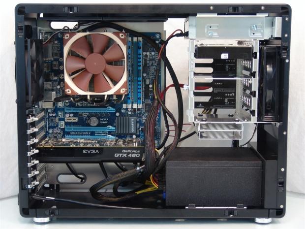Lian Li PC-V700-B Mid-Tower Chassis Review 30