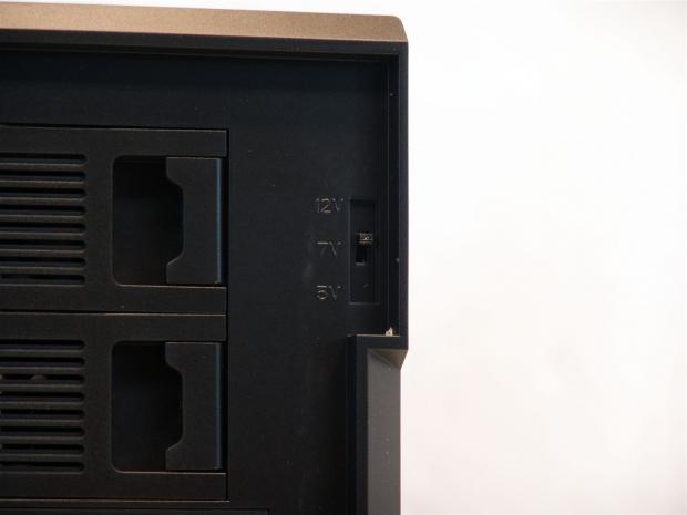 Fractal Design Define R4 Black Pearl Mid-Tower Chassis Review 09