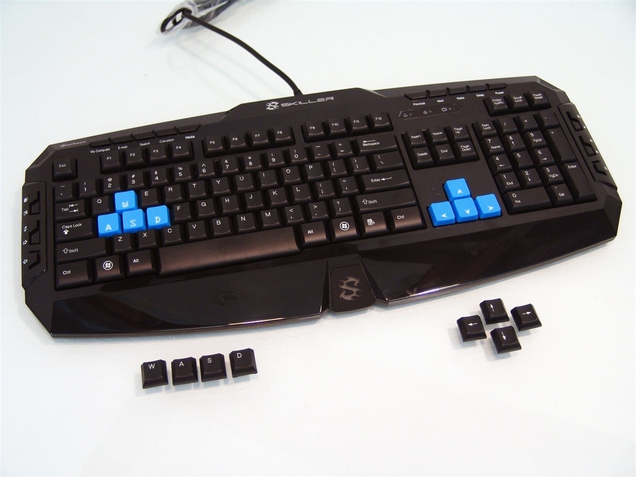mat Glimmend fantoom Sharkoon Skiller Gaming Keyboard Review