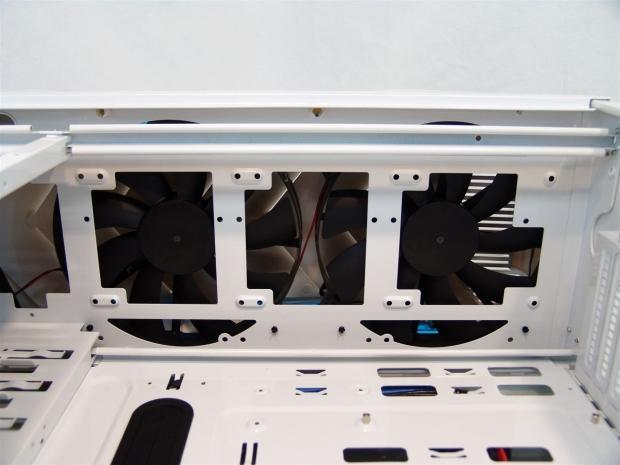 Azza Genesis 9000 Reversible Full Tower Chassis Review 19