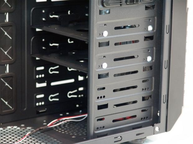 GameTiger Xniper PR-3 Mid-Tower Gaming Chassis Review 16