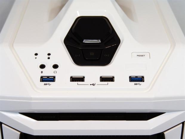 Cooler Master Storm Stryker Full-Tower Chassis Review 09 Cooler Master Storm Stryker Full-Tower Chassis Review 09
