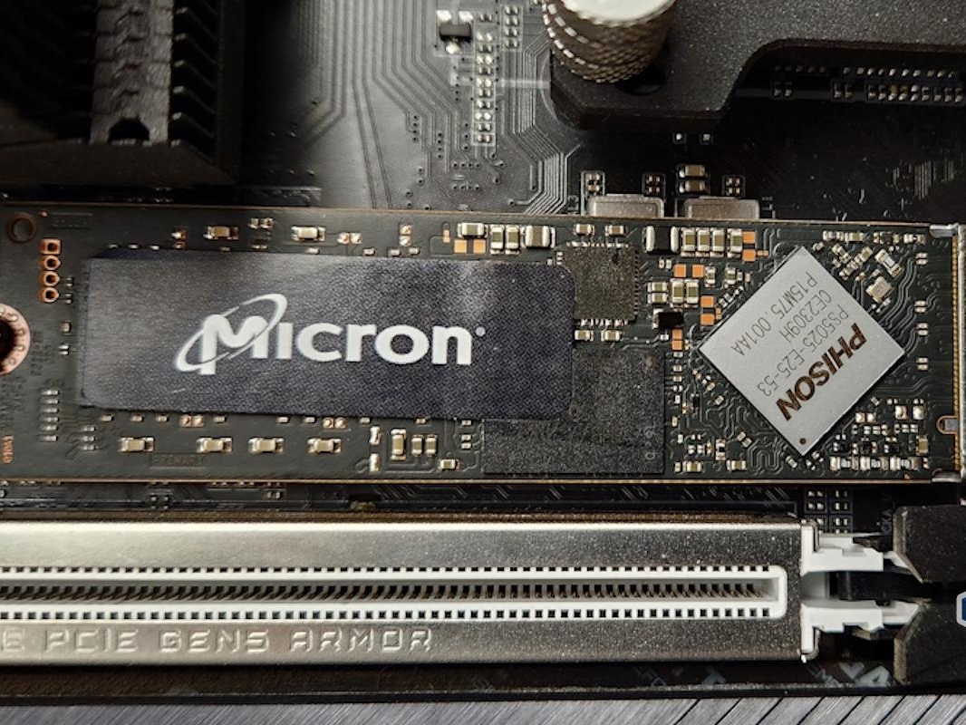 10604_micron-3500-1tb-ssd-