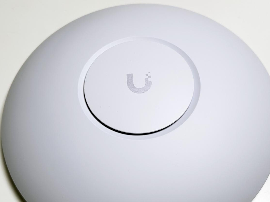 Ubiquiti UniFi U7 Pro Ceiling-Mounted Wi-Fi 7 Access Point Review