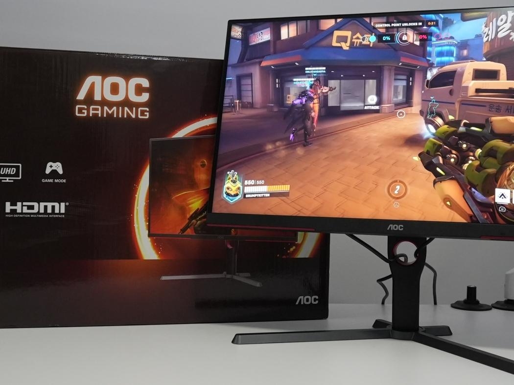 AOC 27inch 144Hzゲーミングモニター Amazon.com: AOC CQ27G2 27