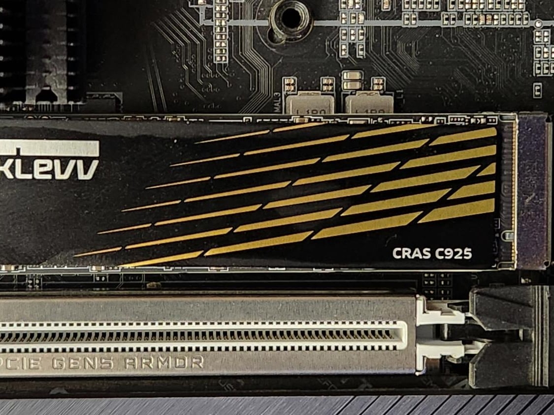Klevv CRAS C925 2TB SSD Review - The Value Leader