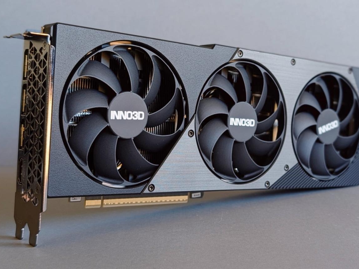 INNO3D GeForce RTX 5080 X3 Review - SFF Ready for 4K