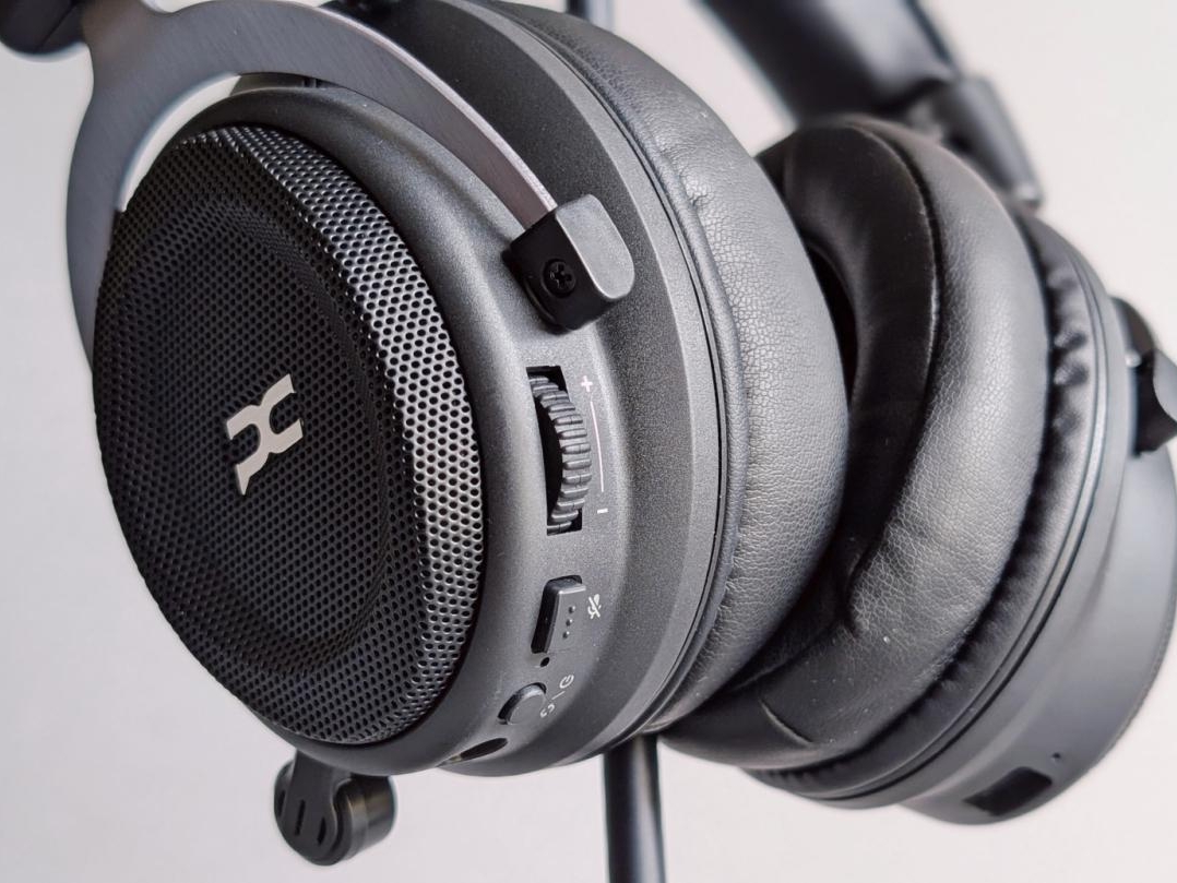 PowerColor ALPHYN AH10 Wireless Gaming Headset Review PowerColor ALPHYN AH10 Wireless Gaming Headset Review