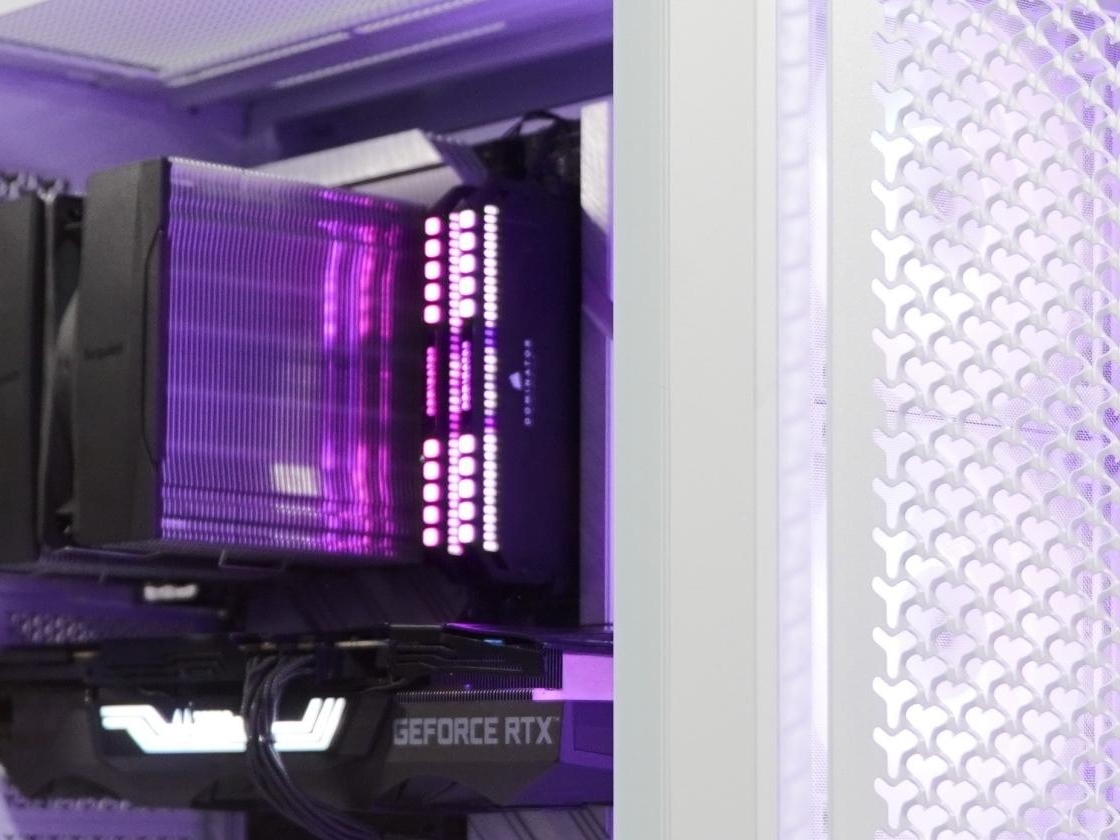CORSAIR FRAME 4000D RS ARGB デスクトップPC FRAME 4000D RS ARGB Modular Mid-Tower PC Case - White