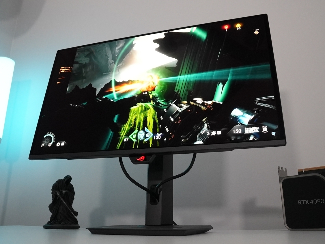 11132_asus-rog-strix-oled-