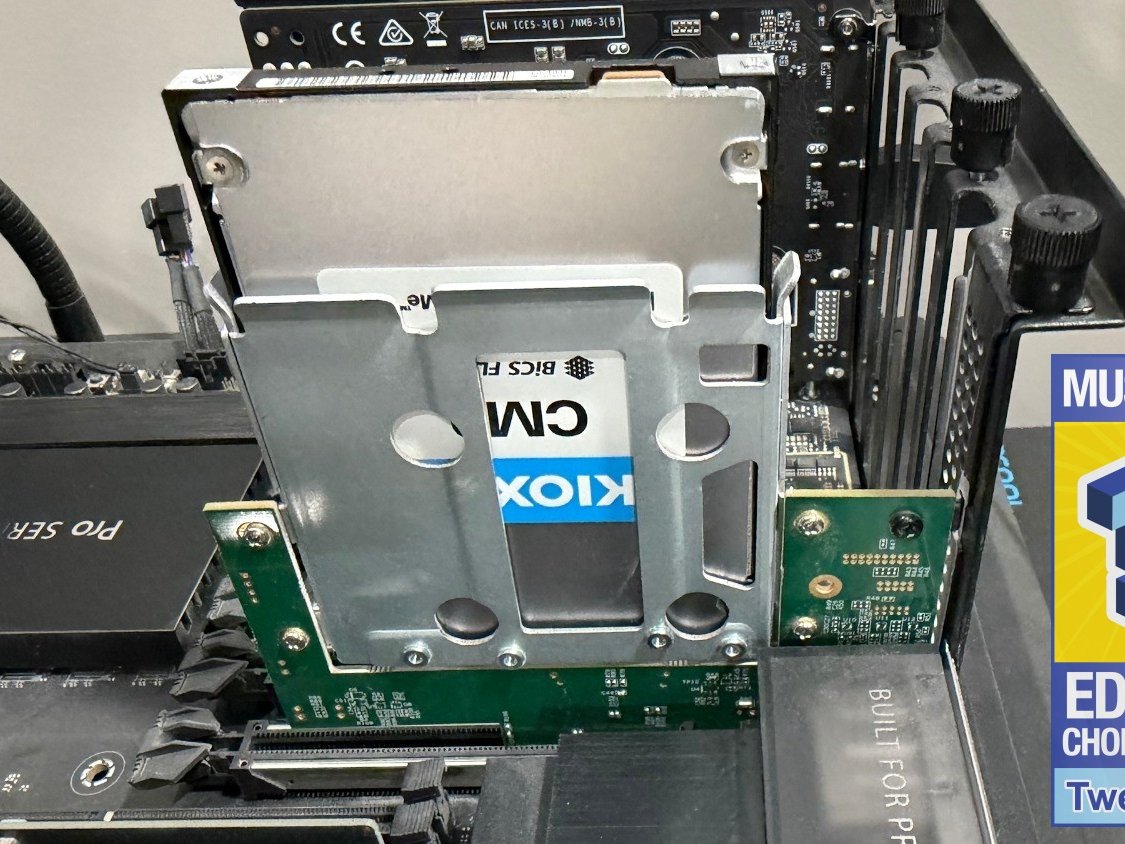 KIOXIA CM9-R 15.36TB E3.S Enterprise SSD Review - Performance King
