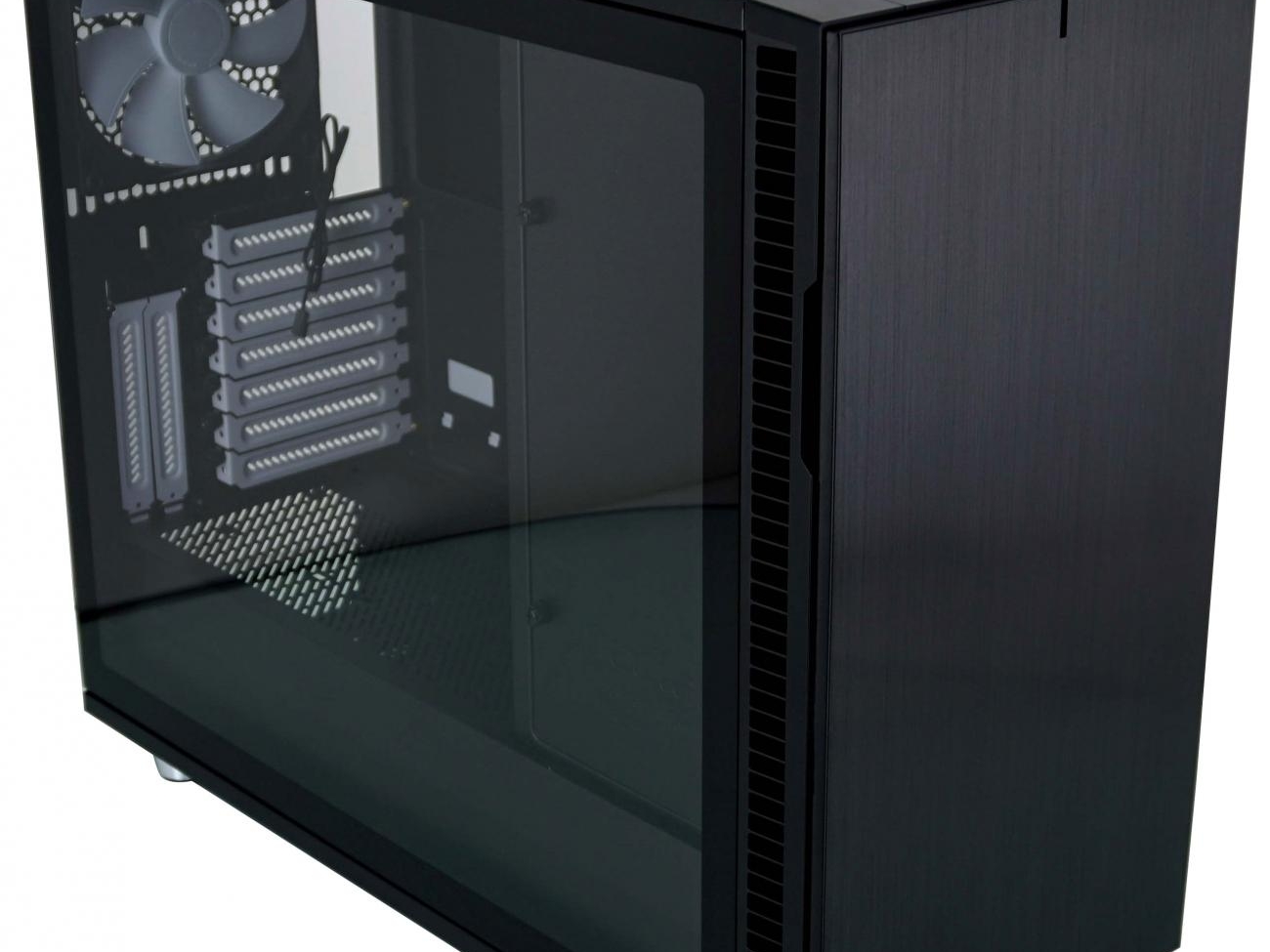 Fractal Design Define R6 Mid-Tower Chassis: Their Best Yet!