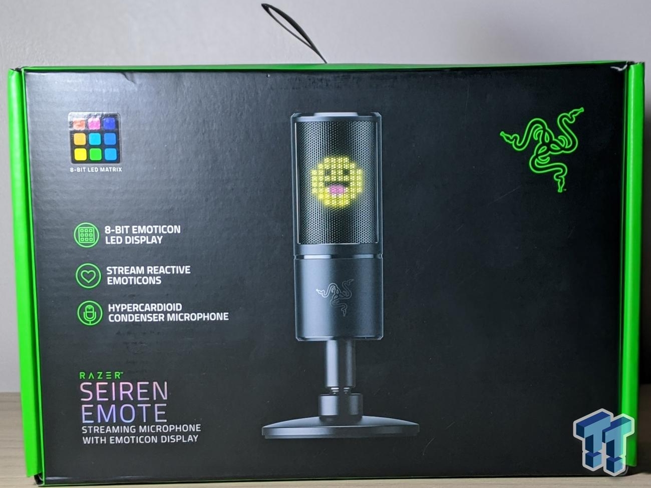 Razer Seiren high quality Emote Streaming Microphone