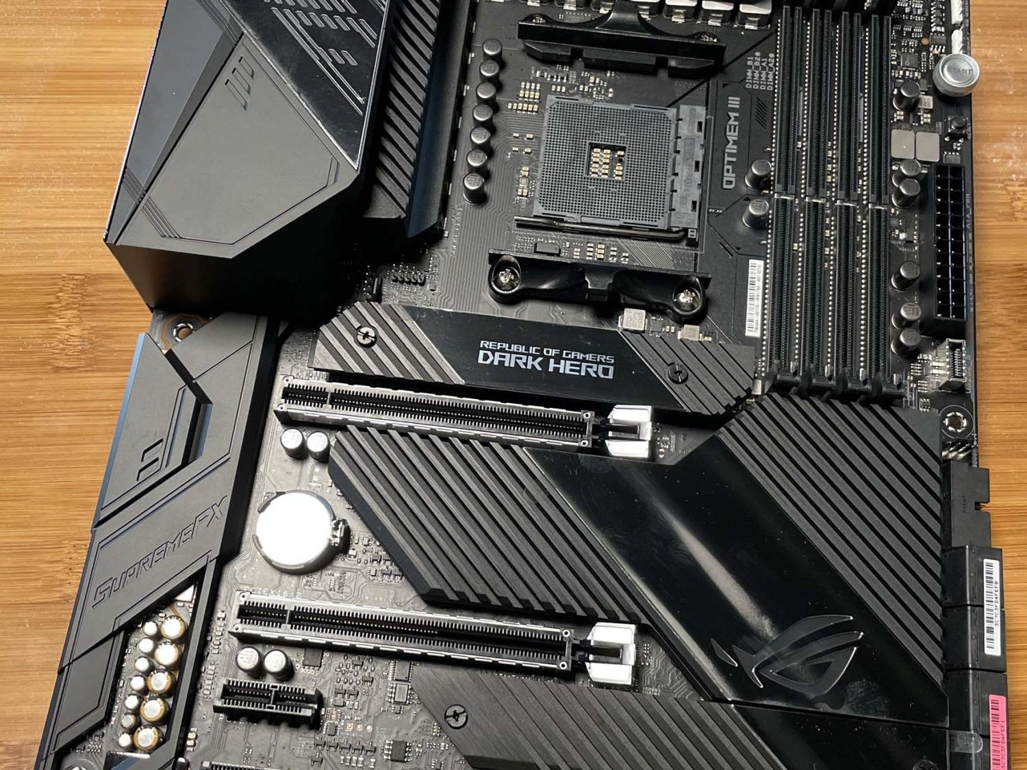 9681_asus-rog-crosshair-viii-