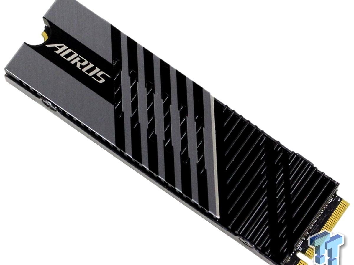 PCハード　[14日間保証付き] M.2 SSD AORUS Gen4 7000s Premium SSD 2TB [GP-AG70S2TB-P] (メーカー整備品) AORUS Gen4 7000s SSD 2TB Key Features | SSD - GIGABYTE Global
