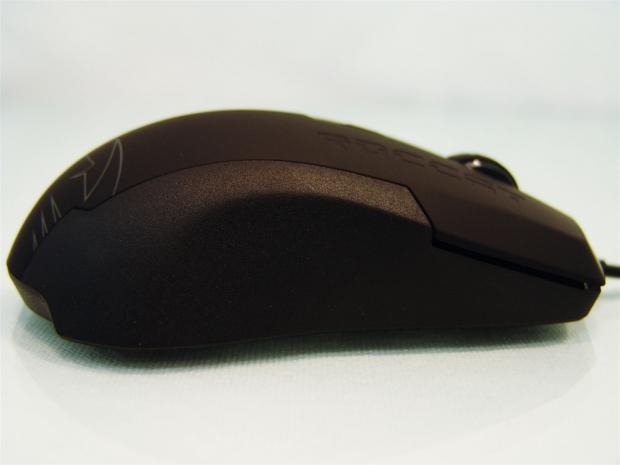 ROCCAT LUA Tri-Button Optical Gaming Mouse Review 12