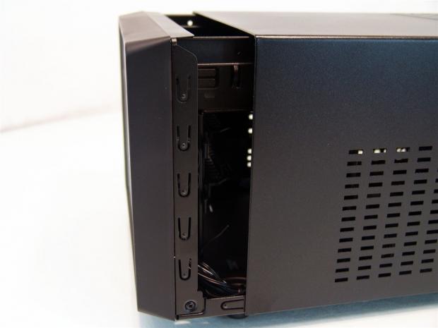 Cooler Master Elite 120 Advanced M-ITX Chassis Review 12 Cooler Master Elite 120 Advanced M-ITX Chassis Review 12