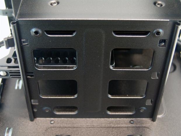 Cooler Master Elite 120 Advanced M-ITX Chassis Review 16 Cooler Master Elite 120 Advanced M-ITX Chassis Review 16
