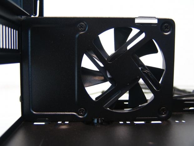 Cooler Master Elite 120 Advanced M-ITX Chassis Review 17 Cooler Master Elite 120 Advanced M-ITX Chassis Review 17