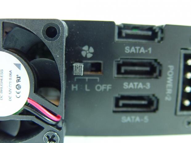 Icy Dock MB996SP-6SB 6-Bay 2.5inch Drive Cage Review 10
