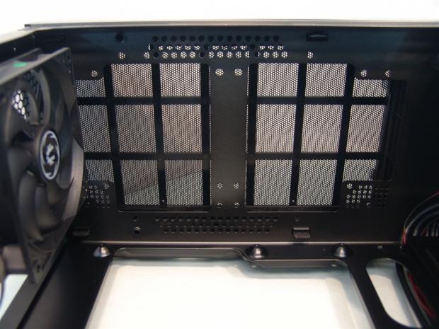 BitFenix Ghost Mid-Tower Chassis Review 22 BitFenix Ghost Mid-Tower Chassis Review 22