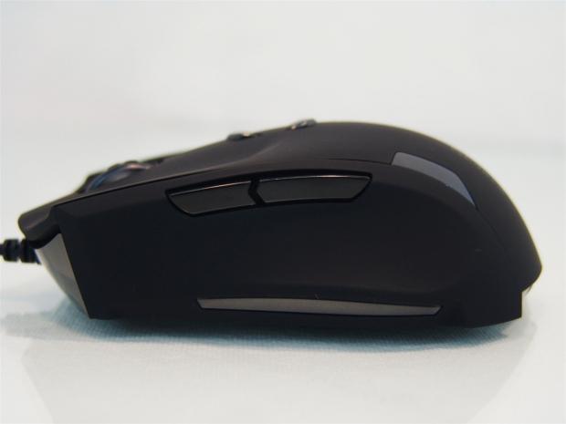 Tt eSPORTS Theron RTS Laser Gaming Mouse Review 09 Tt eSPORTS Theron RTS Laser Gaming Mouse Review 09