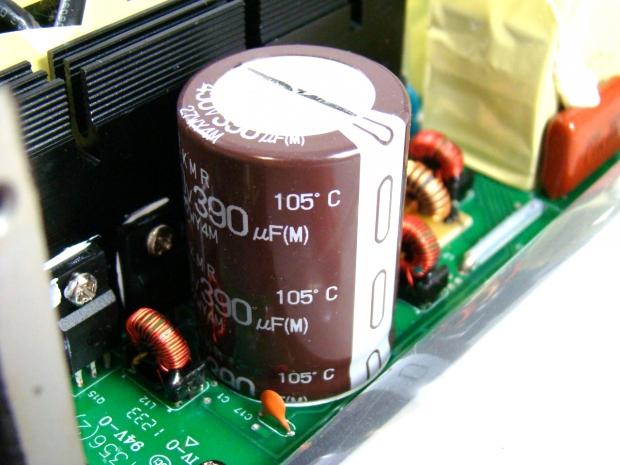 FSP Aurum 92+ PT-650M 650W 80 PLUS Platinum Power Supply Review 21
