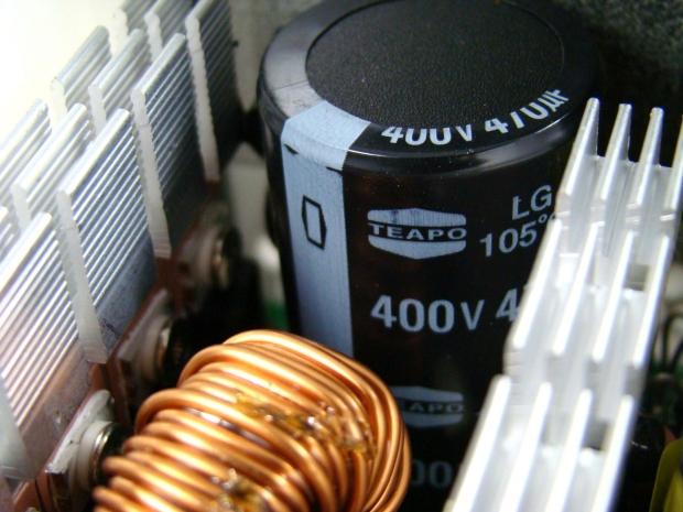 Fractal Design Integra R2 750W 80 PLUS Bronze Power Supply Review 21