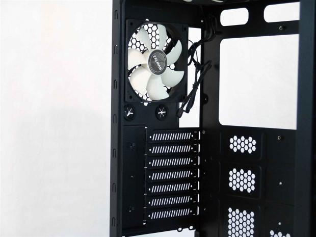 Zalman MS800 ATX Mid-Tower Chassis Review 21