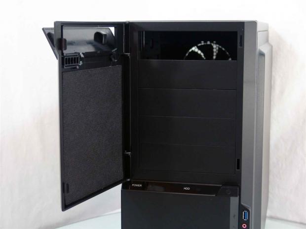 AZZA Silentium 920B Mid-Tower Chassis Review 09 AZZA Silentium 920B Mid-Tower Chassis Review 09
