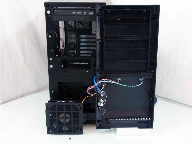 AZZA Silentium 920B Mid-Tower Chassis Review 27 AZZA Silentium 920B Mid-Tower Chassis Review 27