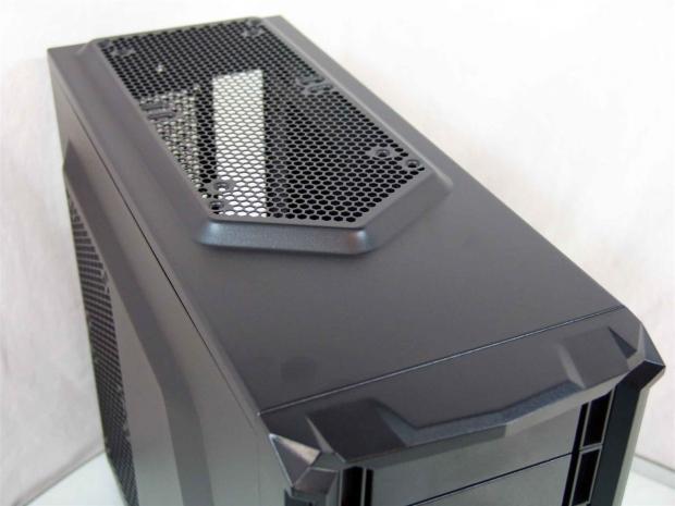 Silverstone Redline Series SST-RL04B Mid-Tower Chassis Review 08