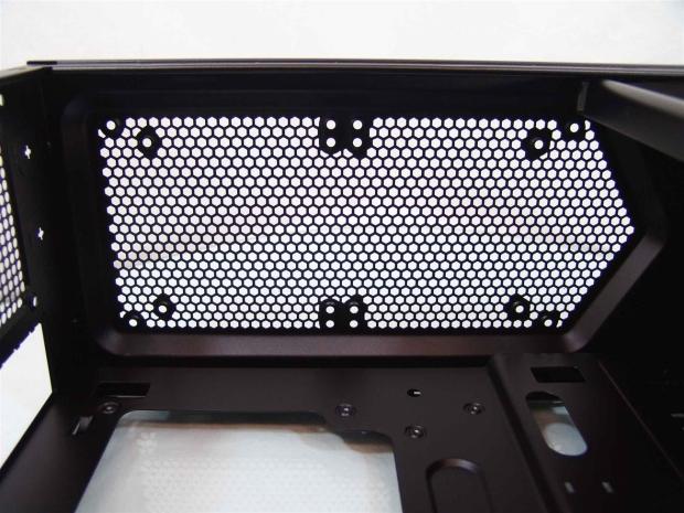 Silverstone Redline Series SST-RL04B Mid-Tower Chassis Review 17