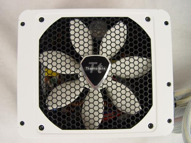 Thermaltake Toughpower Grand Platinum 700-Watt 80 PLUS Platinum Power Supply Review 16 Thermaltake Toughpower Grand Platinum 700-Watt 80 PLUS Platinum Power Supply Review 16