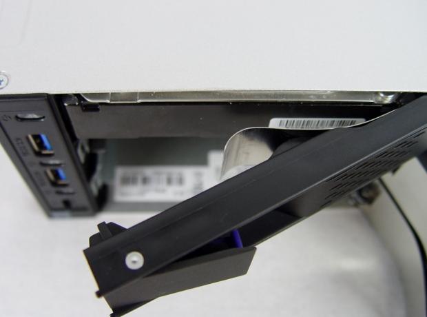 Icy Dock FlexCage MB973SP-2B 5.25-inch HDD Bay Adapter Review 13 Icy Dock FlexCage MB973SP-2B 5.25-inch HDD Bay Adapter Review 13