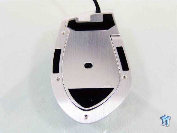 Corsair Vengeance M95 Performance MMO & RTS Laser Gaming Mouse Review 15 Corsair Vengeance M95 Performance MMO & RTS Laser Gaming Mouse Review 15