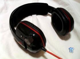 AZiO Levetron GH808 USB Gaming Headset Review 7