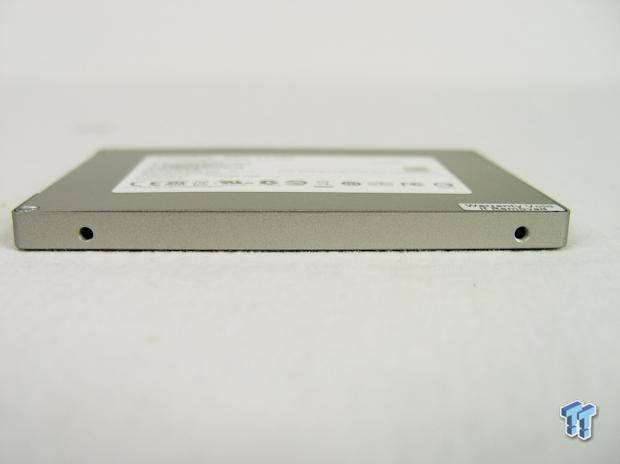 Crucial M500 960GB SSD Review 09